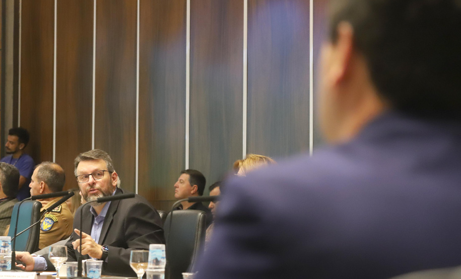 O governador Carlos Massa Ratinho Junior participa da reunião do secretariado. N/F: presidente do BRDE, Wilson Bley.
Curitiba, 21-01-20.
Foto: Arnaldo Alves / AEN.