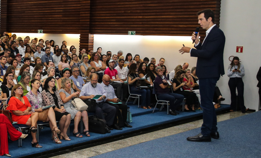 O secretário da Educação Renato Feder  no  Seminário Foco na Aprendizagem 2020  21/01/2020  -  Foto: Geraldo Bubniak/AEN