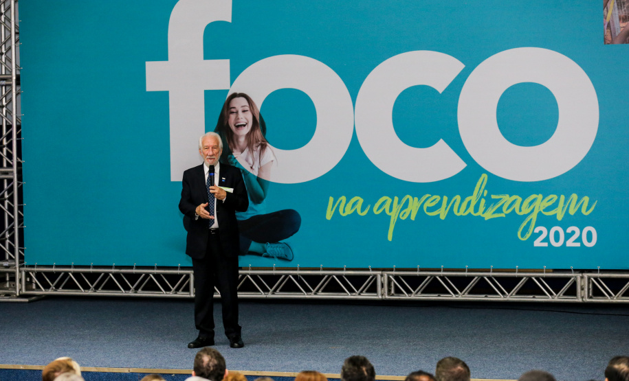O vice-governador Darci Piana  discursa no Seminário Foco na Aprendizagem 2020  21/01/2020  -  Foto: Geraldo Bubniak/AEN