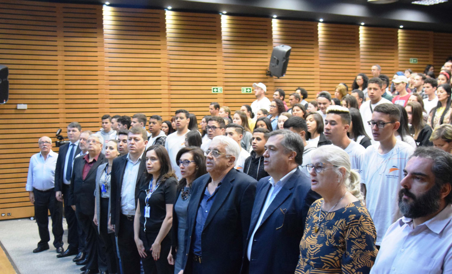 A importância do envolvimento da população na eliminação dos criadouros do mosquito da dengue foi um dos temas da palestra do secretário de Estado da Saúde, Beto Preto, nesta terça-feira (21), na sede do Senac, em Curitiba. Foto: Américo Antonio/SESA