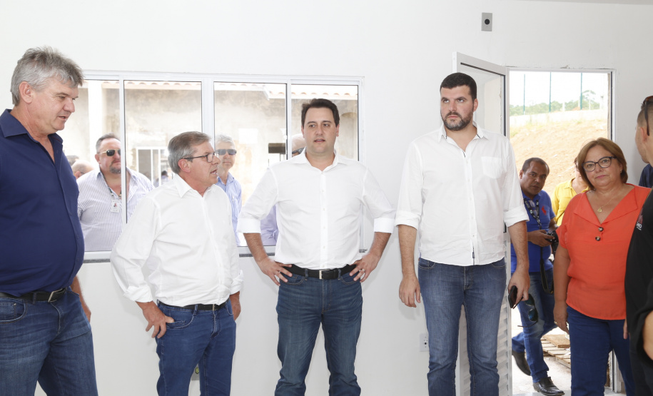 O governador Carlos Massa Ratinho Junior entrega 200 casas a famílias de Jaguariaíva.  Foto: Gilson Abreu/AEN