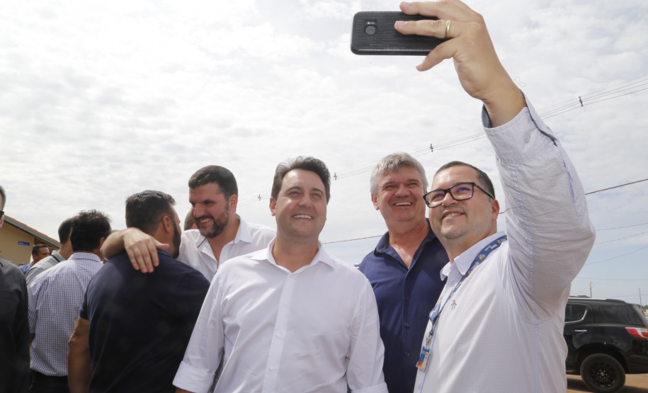 O governador Carlos Massa Ratinho Junior entrega 200 casas a famílias de Jaguariaíva.  Foto: Gilson Abreu/AEN