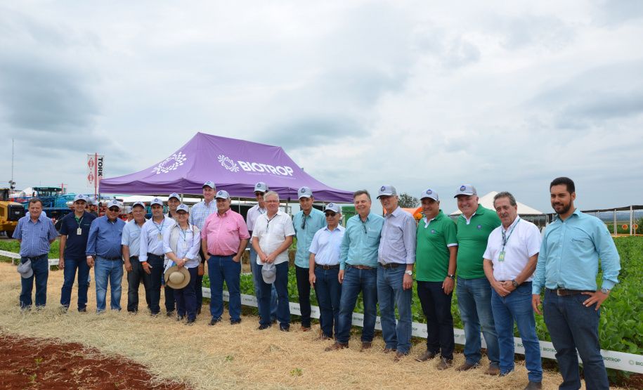 Nesta quarta-feira (22), dois eventos, a Safratec, em Floresta, e o Superagro, em Londrina, foram acompanhados por integrantes do Governo do Estado.
Foto: Emater