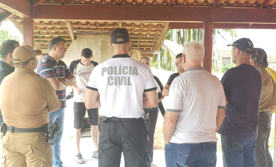 Polícia Civil participa de ação comunitária em Guaratuba. Foto: Polícia Civil