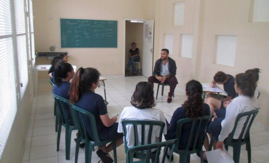 Em janeiro, durante o período de férias escolares, os adolescentes que cumprem medidas socioeducativa no Paraná têm a oportunidade de participar dos cursos de qualificação profissional do Centro de Integração Empresa Escola (Ciee-PR). Foto:SEJUF