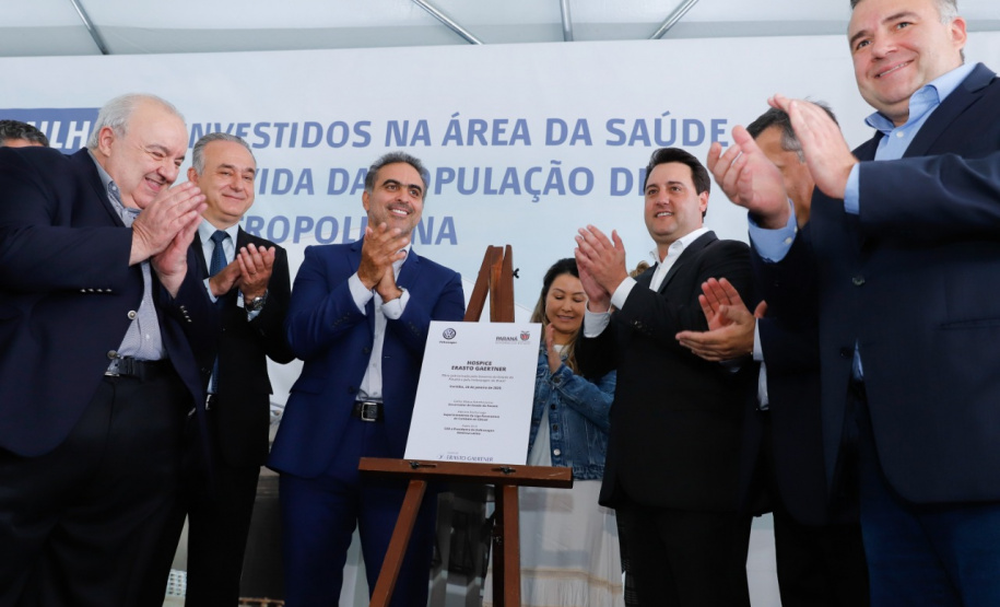 A primeira unidade de cuidados paliativos do Sul do Brasil com atendimento pelo Sistema Único de Saúde (SUS), o Hospice Erasto Gaertner, foi inaugurada nesta sexta-feira (24), em Curitiba, com a presença do governador Carlos Massa Ratinho Junior. Foto: Rodrigo Felix Leal