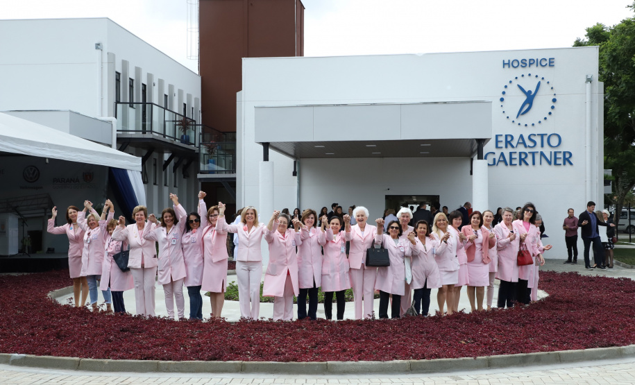A primeira unidade de cuidados paliativos do Sul do Brasil com atendimento pelo Sistema Único de Saúde (SUS), o Hospice Erasto Gaertner, foi inaugurada nesta sexta-feira (24), em Curitiba, com a presença do governador Carlos Massa Ratinho Junior. Foto: José Fernando Ogura/AEN