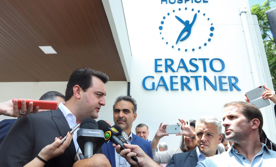 A primeira unidade de cuidados paliativos do Sul do Brasil com atendimento pelo Sistema Único de Saúde (SUS), o Hospice Erasto Gaertner, foi inaugurada nesta sexta-feira (24), em Curitiba, com a presença do governador Carlos Massa Ratinho Junior. Foto: José Fernando Ogura/AEN