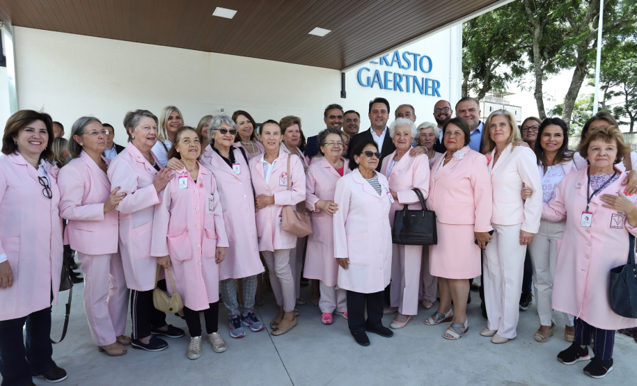 A primeira unidade de cuidados paliativos do Sul do Brasil com atendimento pelo Sistema Único de Saúde (SUS), o Hospice Erasto Gaertner, foi inaugurada nesta sexta-feira (24), em Curitiba, com a presença do governador Carlos Massa Ratinho Junior. Foto: José Fernando Ogura/AEN