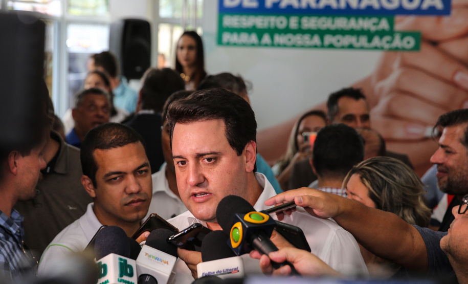 O Governador Carlos Massa Ratinho Junior inaugura nesta sexta-feira (24) a Delegacia Cidadã de Paranaguá, no Litoral. O novo prédio conta com toda estrutura adequada para atendimento ao público, com sala de plantão, investigação, cartório e demais departamentos administrativos. Os investimentos ultrapassam R$ 5 milhões.Paranaguá, 24/01/2020 -  Foto: Geraldo Bubniak/AEN