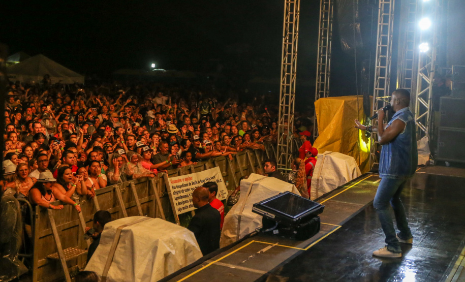 Show de Alexandre Pires em Matinhos nesta sexta-feira (24). O show é gratuitos e faz parte da programação cultural do Verão Maior e são promovidos pelo Governo do Estado em parceria com a Renault do Brasil.    Matinhos, 24/01/2020 -  Foto: Geraldo Bubniak/AEN