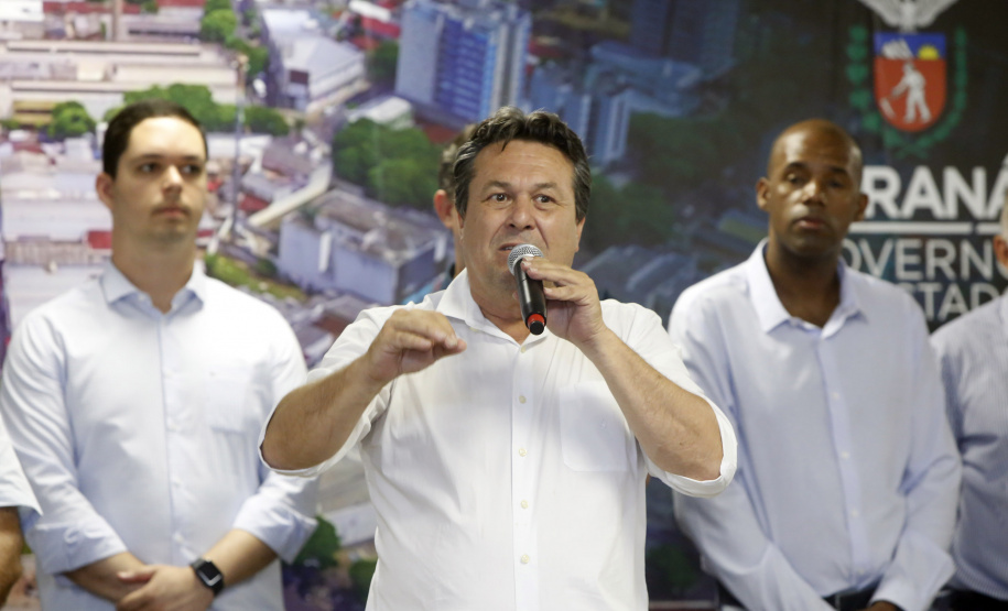 Umuarama recebe mais de 15 milhoes de reais em obras, alem de 900 mil para implementacao de um parque urbano, assinam os recursos os secretarios Joao Carlos Ortega e Marcio Nunes que representaram o governador Carlos Massa Ratinho Junior.
Foto Gilson Abreu/Aen