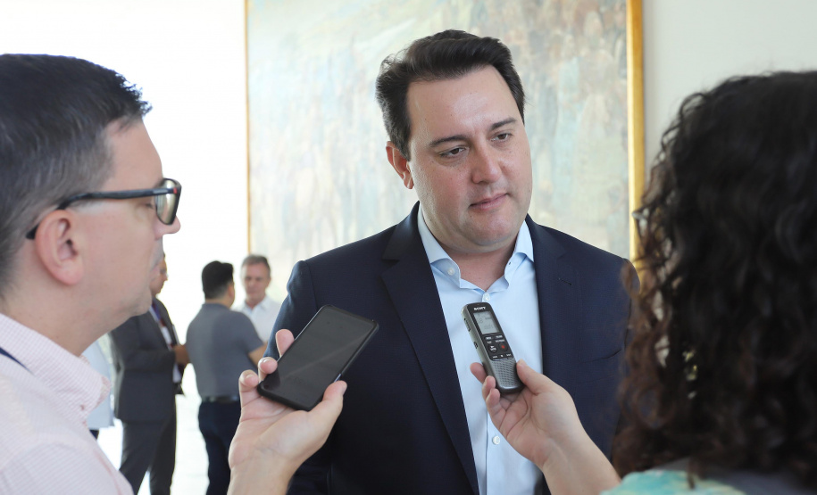 O governador Carlos Massa Ratinho Junior reúne-se com a bancada de deputados federais do Paraná, em Curitiba. 
Curitiba, 27-01-20
Foto: Arnaldo Alves / AEN.