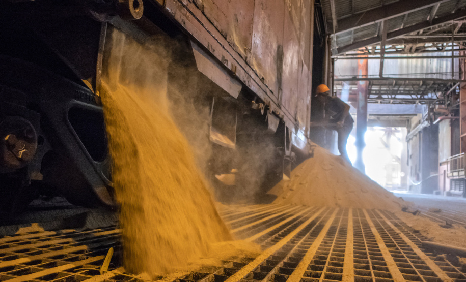 Foram feitas reformas e controle de pragas. Expectativa dos operadores é movimentar 120 mil toneladas do produto pela estrutura pública, nestes três primeiros meses do ano.
Foto: Claudio Neves