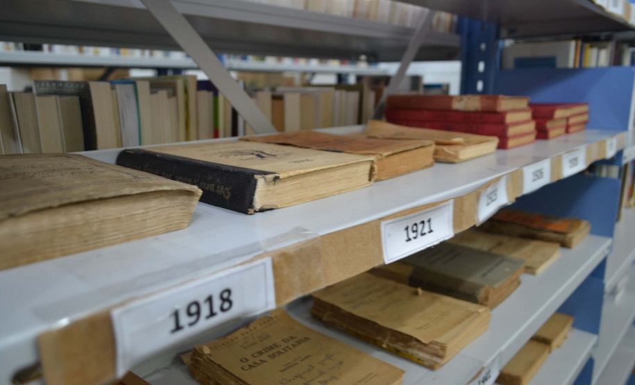 Mais de 6 mil exemplares já foram recuperados em três anos do projeto. Projeto também já ilustrou e imprimiu alguns cordéis e recebeu prêmio de boas práticas.
Foto: José Leocádio/Depen