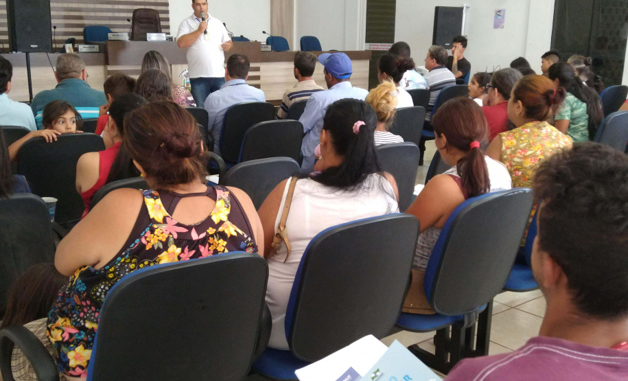 Representando a Diretoria de Investimentos da Sanepar, Glauberson Rocha fala sobre o Programa Caixa D'Água Boa. Foto:Sanepar