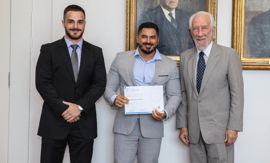 Posse Conselho Juventude O vice governador Darci Piana empossa nesta terça-feira (28),membros do Conselho Estadual da Juventude. O CEJUV é um órgão colegiado de caráter consultivo, vinculado à Casa Civil por meio da assessoria especial para políticas públicas de juventude (AEJ), sendo composto por representantes da sociedade civil e do poder público com reconhecida atuação na defesa e promoção dos direitos da juventude. Curitiba, 28/01/2020 - Foto: Geraldo Bubniak/AEN