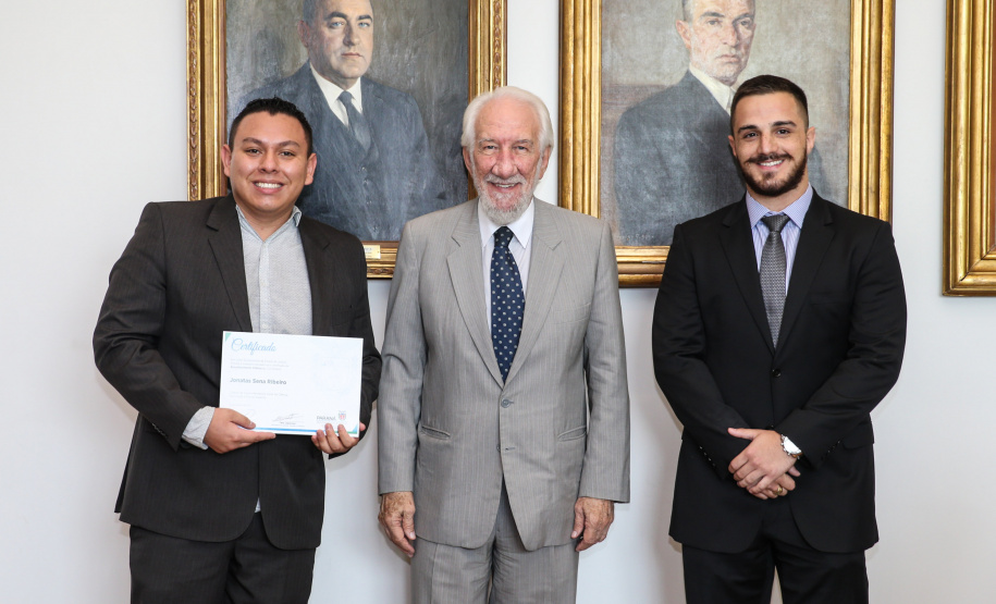 Posse Conselho Juventude O vice governador Darci Piana empossa nesta terça-feira (28),membros do Conselho Estadual da Juventude. O CEJUV é um órgão colegiado de caráter consultivo, vinculado à Casa Civil por meio da assessoria especial para políticas públicas de juventude (AEJ), sendo composto por representantes da sociedade civil e do poder público com reconhecida atuação na defesa e promoção dos direitos da juventude. Curitiba, 28/01/2020 - Foto: Geraldo Bubniak/AEN