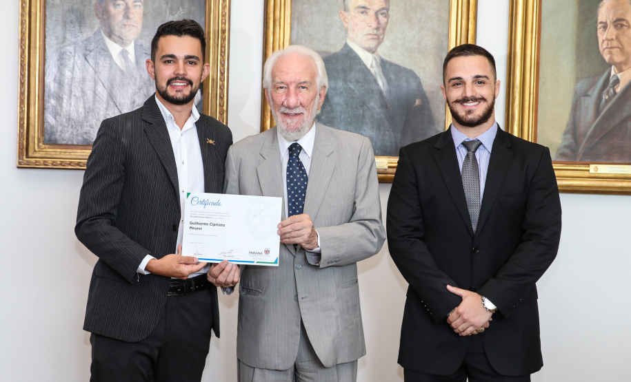 Posse Conselho Juventude O vice governador Darci Piana empossa nesta terça-feira (28),membros do Conselho Estadual da Juventude. O CEJUV é um órgão colegiado de caráter consultivo, vinculado à Casa Civil por meio da assessoria especial para políticas públicas de juventude (AEJ), sendo composto por representantes da sociedade civil e do poder público com reconhecida atuação na defesa e promoção dos direitos da juventude. Curitiba, 28/01/2020 - Foto: Geraldo Bubniak/AEN