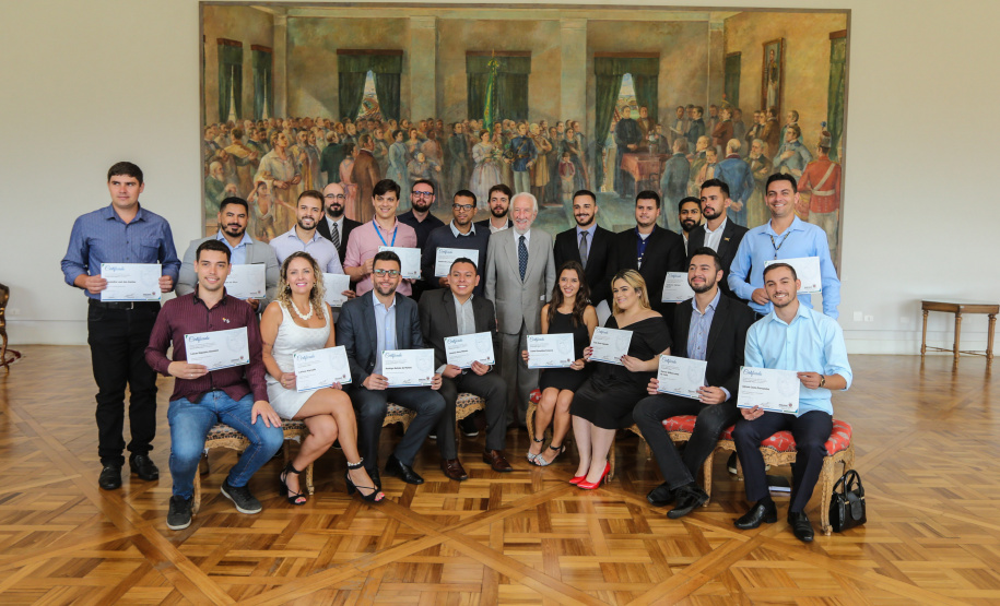 Posse Conselho Juventude O vice governador Darci Piana empossa nesta terça-feira (28),membros do Conselho Estadual da Juventude. O CEJUV é um órgão colegiado de caráter consultivo, vinculado à Casa Civil por meio da assessoria especial para políticas públicas de juventude (AEJ), sendo composto por representantes da sociedade civil e do poder público com reconhecida atuação na defesa e promoção dos direitos da juventude. Curitiba, 28/01/2020 - Foto: Geraldo Bubniak/AEN