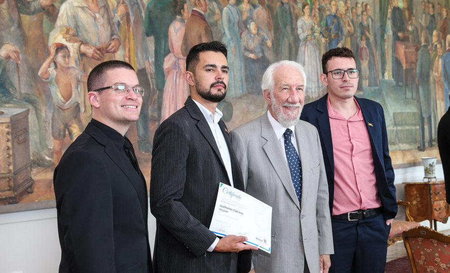 Posse Conselho Juventude O vice governador Darci Piana empossa nesta terça-feira (28),membros do Conselho Estadual da Juventude. O CEJUV é um órgão colegiado de caráter consultivo, vinculado à Casa Civil por meio da assessoria especial para políticas públicas de juventude (AEJ), sendo composto por representantes da sociedade civil e do poder público com reconhecida atuação na defesa e promoção dos direitos da juventude. Curitiba, 28/01/2020 - Foto: Geraldo Bubniak/AEN
