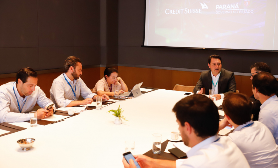 O governador Carlos Massa Ratinho Junior apresentou nesta terça-feira (28) a investidores brasileiros e estrangeiros reunidos pelo banco Credit Suisse os principais programas do Estado e as conquistas econômicas alcançadas em 2019. Ele participou do painel “Os Desafios dos Estados Brasileiros”, na 2020 Latin America Investment Conference, em São Paulo.