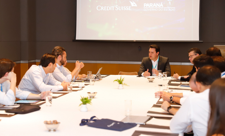 O governador Carlos Massa Ratinho Junior apresentou nesta terça-feira (28) a investidores brasileiros e estrangeiros reunidos pelo banco Credit Suisse os principais programas do Estado e as conquistas econômicas alcançadas em 2019. Ele participou do painel “Os Desafios dos Estados Brasileiros”, na 2020 Latin America Investment Conference, em São Paulo.