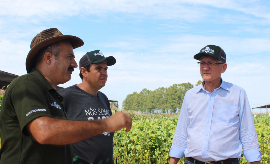 O secretário estadual da Agricultura e do Abastecimento, Norberto Ortigara, participou nesta quarta-feira (29), em Cambé, do 19º BelaSafra 2020, evento da Belagrícola que está apresentando as últimas tecnologias para maximizar a produtividade no campo. O diretor-presidente da Agência de Defesa Agropecuária do Paraná (Adapar), Otamir Cesar Martins, e o deputado estadual Tiago Amaral, também estiveram no evento. Foto: SEAB