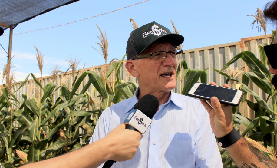 O secretário estadual da Agricultura e do Abastecimento, Norberto Ortigara, participou nesta quarta-feira (29), em Cambé, do 19º BelaSafra 2020, evento da Belagrícola que está apresentando as últimas tecnologias para maximizar a produtividade no campo. O diretor-presidente da Agência de Defesa Agropecuária do Paraná (Adapar), Otamir Cesar Martins, e o deputado estadual Tiago Amaral, também estiveram no evento. Foto: SEAB