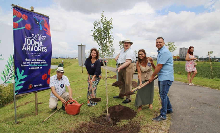 As mudas foram plantadas no Memorial do Rio Iguaçu, espaço mantido pela Sanepar para educação socioambiental
Foto: Sanepar