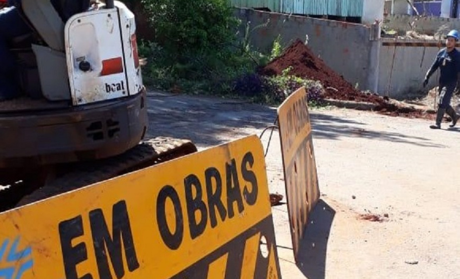 A ampliação do sistema de coleta de esgoto em Cascavel não para. A Sanepar implantou no ano passado 26,5 km de redes coletoras em diversas regiões da cidade e fez melhorias operacionais no sistema. Essa expansão possibilitou a interligação de mais 2.716 imóveis ao sistema de coleta e tratamento do esgoto. Foto:Sanepar