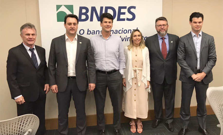 Os três estados do Sul do País reivindicam mais recursos do Banco Nacional de Desenvolvimento Econômico e Social (BNDES) para a região. O porta-voz do pedido foi o governador Carlos Massa Ratinho Junior, representando também os governadores Eduardo Leite (Rio Grande do Sul) e Carlos Moisés (Santa Catarina). Foto:Divulgação