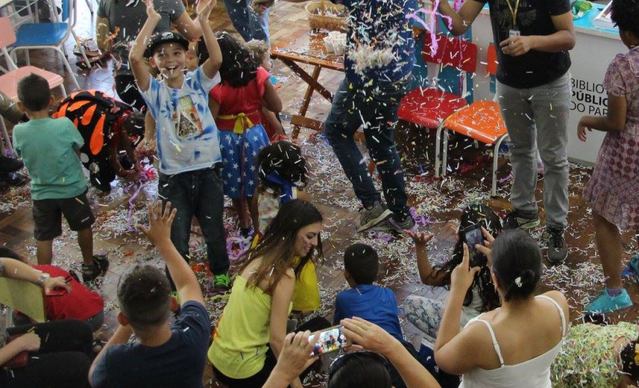 A programação cultural para o mês de fevereiro. As atividades incluem exposições, oficinas, sessões de cinema e contação de histórias, além de mais uma edição do Baile de Carnaval da Seção Infantil
Foto: BPP