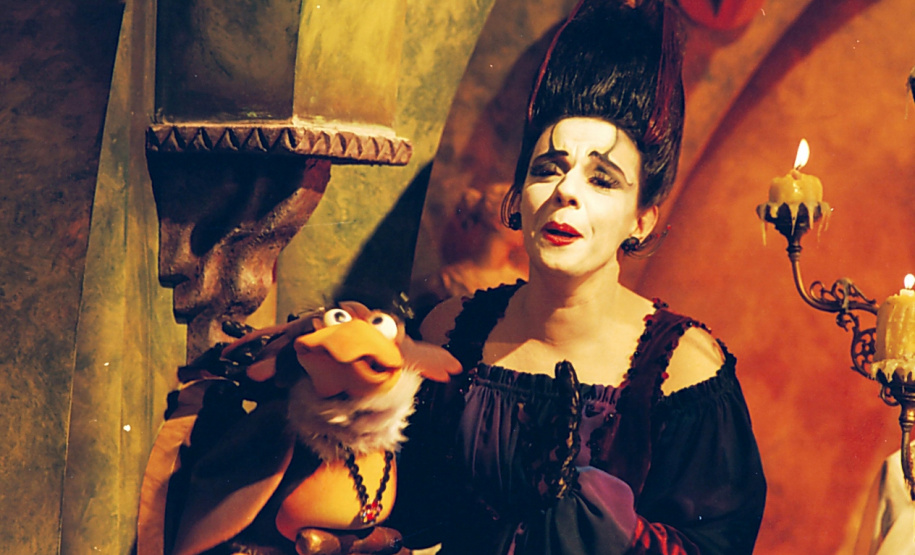 A programação cultural para o mês de fevereiro. As atividades incluem exposições, oficinas, sessões de cinema e contação de histórias, além de mais uma edição do Baile de Carnaval da Seção Infantil
Foto: BPP