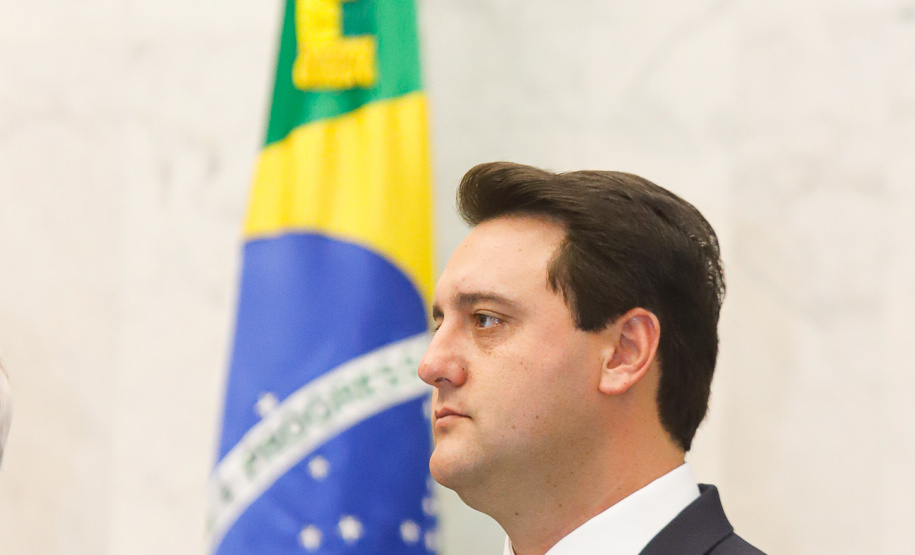 Ratinho Junior destacou que Assembleia foi importante para que o Governo do Estado pudesse modernizar a máquina pública ao longo dos primeiros 12 meses de mandato, garantindo reformas que o Estado precisava fazer.
Foto: Rodrigo Felix Leal