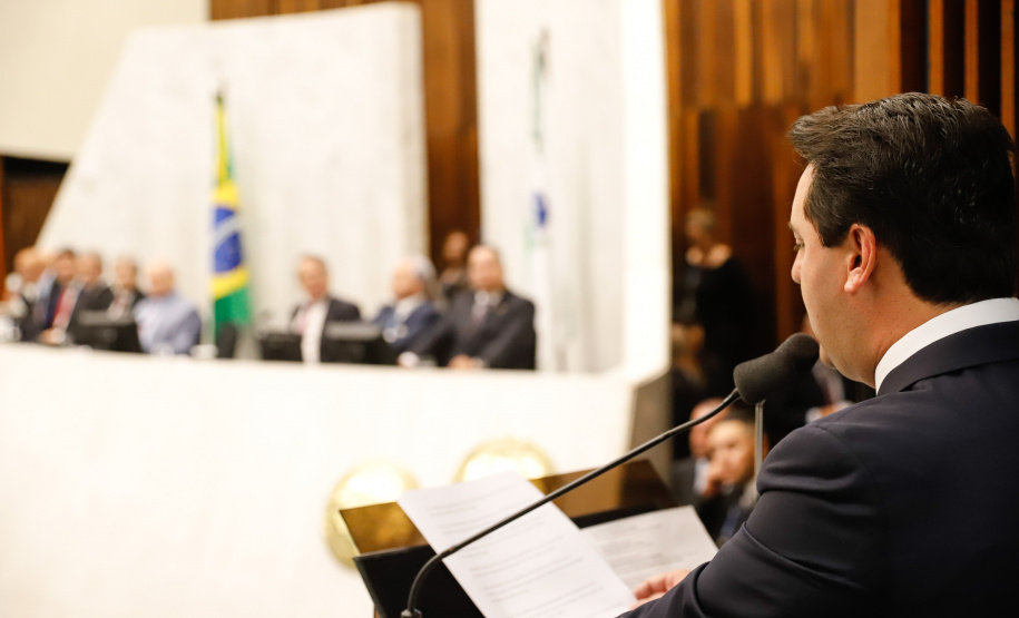 Ratinho Junior destacou que Assembleia foi importante para que o Governo do Estado pudesse modernizar a máquina pública ao longo dos primeiros 12 meses de mandato, garantindo reformas que o Estado precisava fazer.
Foto: Rodrigo Felix Leal