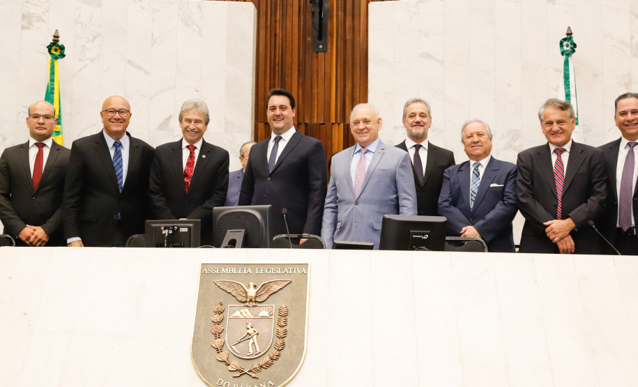 Ratinho Junior destacou que Assembleia foi importante para que o Governo do Estado pudesse modernizar a máquina pública ao longo dos primeiros 12 meses de mandato, garantindo reformas que o Estado precisava fazer.
Foto: Rodrigo Felix Leal