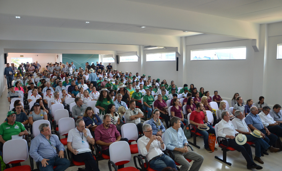 Secretário da Agricultura apresentou os passos dados pelo Estado nos últimos anos para a conquista de novos mercados mundiais. Ele também fez histórico dos avanços do Paraná nesta área, nos últimos anos. Foto: Evandro Fadel/SEAB