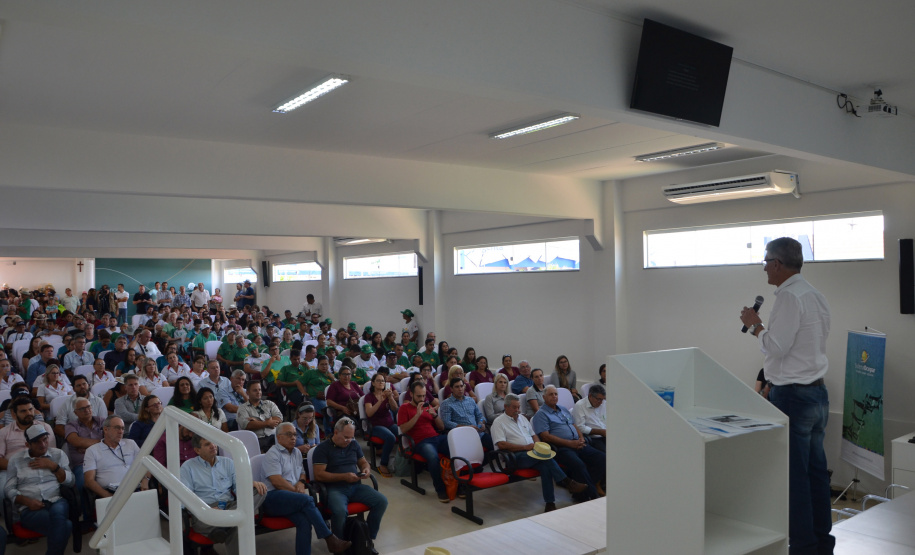 Secretário da Agricultura apresentou os passos dados pelo Estado nos últimos anos para a conquista de novos mercados mundiais. Ele também fez histórico dos avanços do Paraná nesta área, nos últimos anos. Foto: Evandro Fadel/SEAB