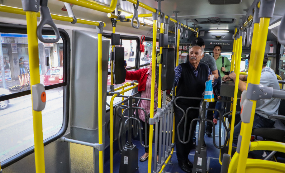 Os 5 veículos, todos zero km, são mais uma inovação que a Comec traz para o sistema metropolitano, com o objetivo de tornar o embarque dos passageiros mais rápido, e com isso ganhar tempo nos trajetos.
Foto: COMEC