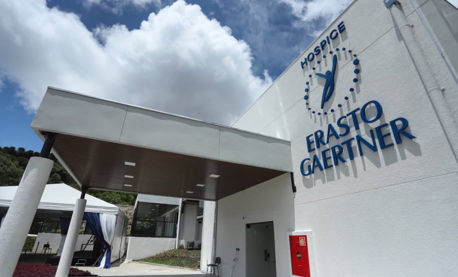 Todas essas unidades ofertam atendimento pelo SUS. Nesta terça-feira (4), no Dia Mundial do Câncer, a Secretaria de Estado da Saúde alerta sobre a responsabilidade do Estado e de cada um na prevenção da doença. No ano passado foram 27.654 casos diagnosticados pelo SUS no Paraná.
Foto: José Fernando Ogura/AEN