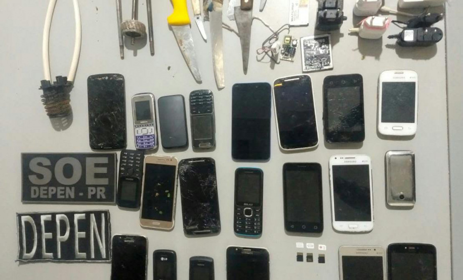 A regional de Maringá do Departamento Penitenciário do Paraná (Depen) divulgou, na tarde desta segunda-feira (03/02), o balanço das operações, prisões e apreensões realizadas nas 42 unidades penais subordinadas à coordenação da região noroeste em todo o ano de 2019. Foto: DEPEN