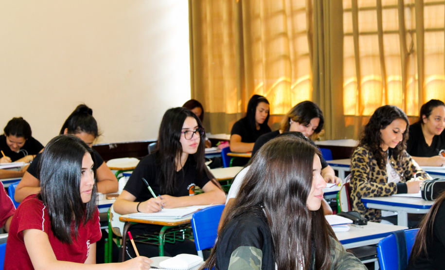 As 2.126 escolas estaduais fazem os últimos preparativos para receber os estudantes. A primeira grande ação do ano será a Prova Paraná, que acontece dia 18 de fevereiro. Outras novidades são a educação financeira e o programa Mais Aprendizagem, de contra turno escolar. Foto: SEED