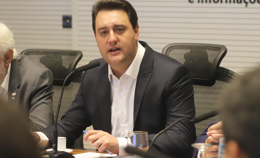 O governador Carlos Massa Ratinho Junior participa da reunião semanal com o secretariado.
Curitiba, 04-02-20.
Foto: Arnaldo Alves / AEN.