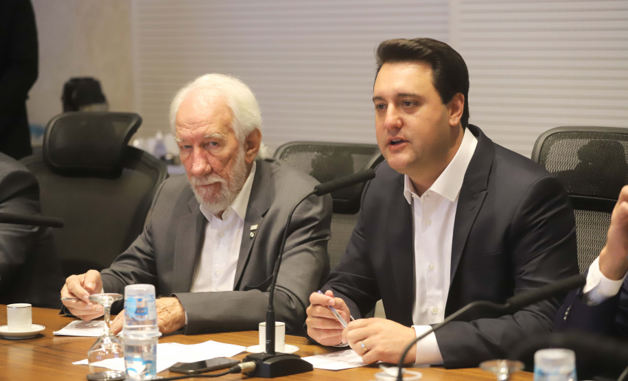 O governador Carlos Massa Ratinho Junior participa da reunião semanal com o secretariado.
Curitiba, 04-02-20.
Foto: Arnaldo Alves / AEN.