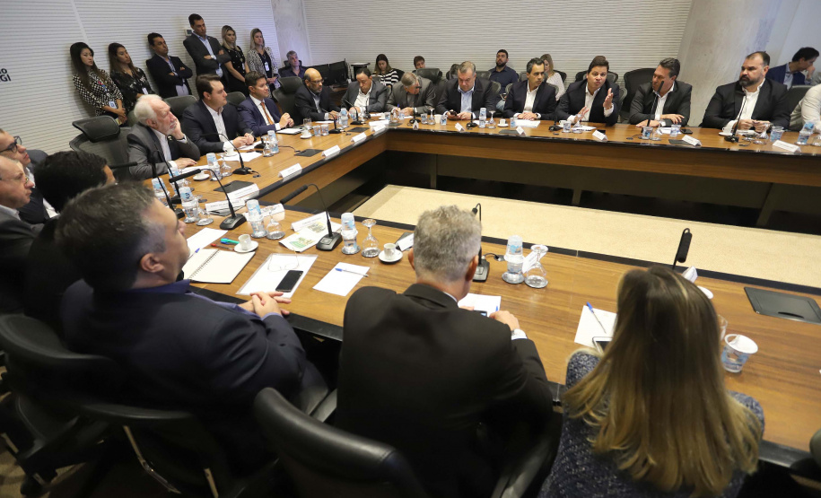 O governador Carlos Massa Ratinho Junior participa da reunião semanal com o secretariado.
Curitiba, 04-02-20.
Foto: Arnaldo Alves / AEN.