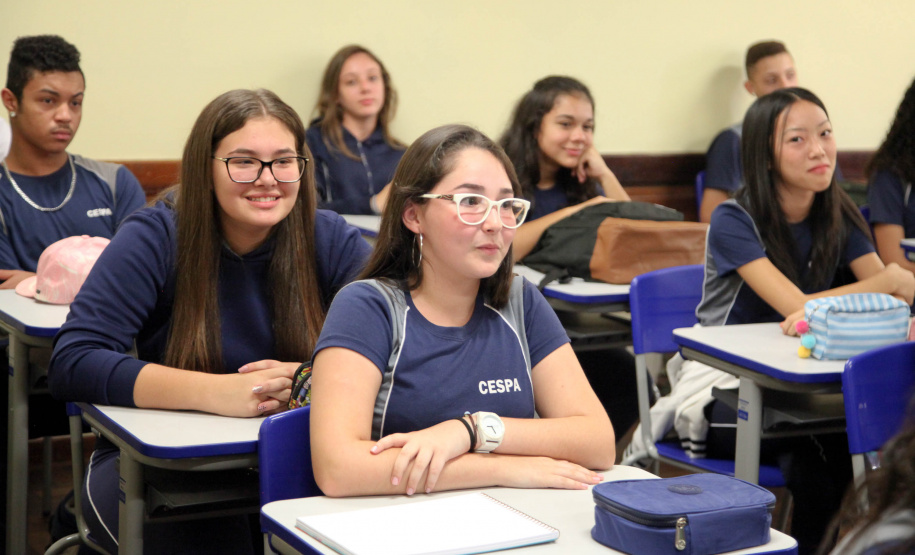 Volta às aulas Colegio Estadual São Paulo Apóstolo.Uberaba. FOTO: ARI DIAS/AEN