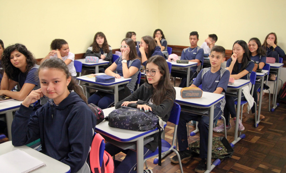 Volta às aulas Colegio Estadual São Paulo Apóstolo.Uberaba. FOTO: ARI DIAS/AEN