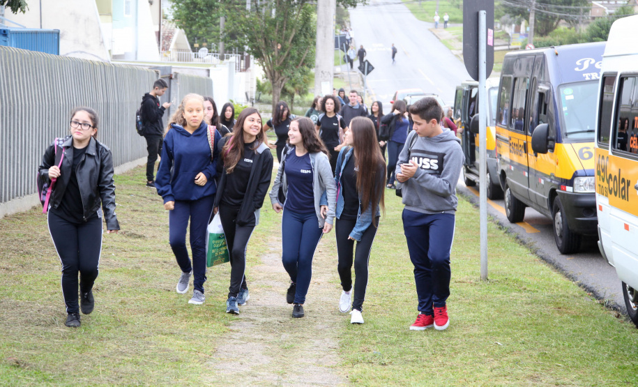Volta às aulas Colegio Estadual São Paulo Apóstolo.Uberaba. FOTO: ARI DIAS/AEN