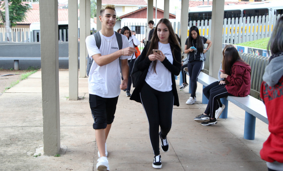 Volta às aulas Colegio Estadual São Paulo Apóstolo.Uberaba. FOTO: ARI DIAS/AEN